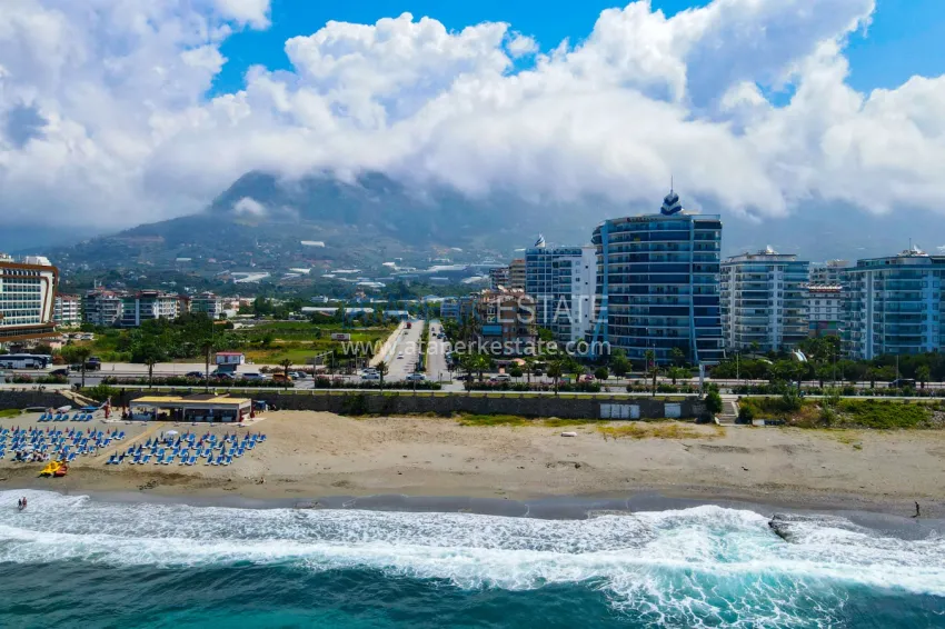 Two-bedroom apartment with furniture and sea view - first coastal apartment, Kestel Alanya 3 