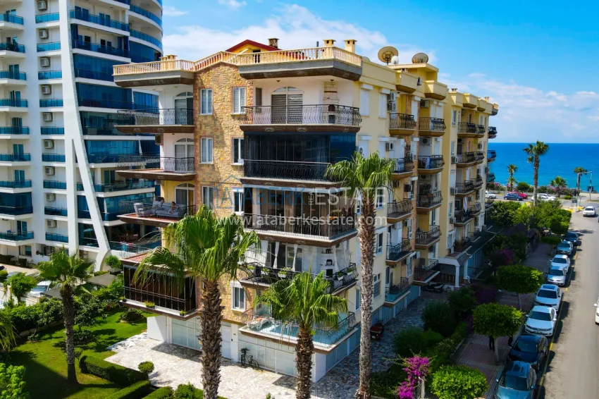 Two-bedroom apartment with furniture and sea view - first coastal apartment, Kestel Alanya 6 