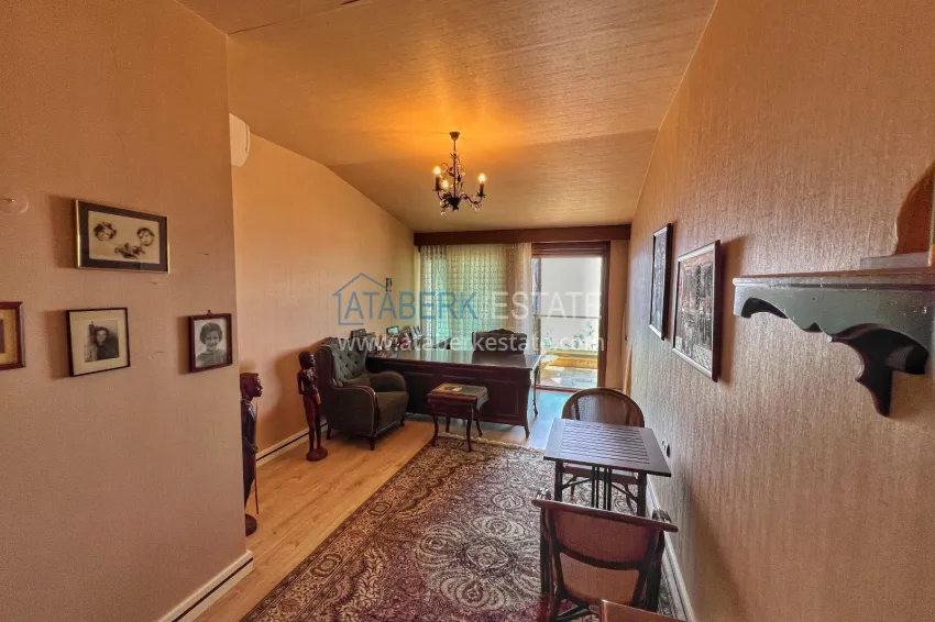 Purchase Panoramic 5+1 duplex with separate kitchen in the center of Alanya, Bektash - suitable for citizenship 10 