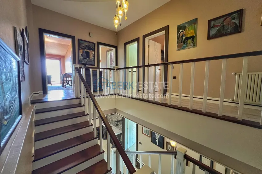 Purchase Panoramic 5+1 duplex with separate kitchen in the center of Alanya, Bektash - suitable for citizenship 18 