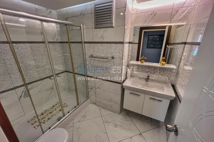 Purchase Panoramic 5+1 duplex with separate kitchen in the center of Alanya, Bektash - suitable for citizenship 20 