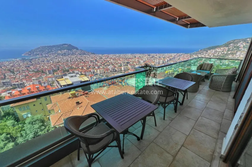 Purchase Panoramic 5+1 duplex with separate kitchen in the center of Alanya, Bektash - suitable for citizenship 23 