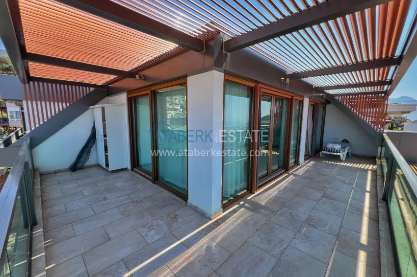 Purchase Panoramic 5+1 duplex with separate kitchen in the center of Alanya, Bektash - suitable for citizenship 24 