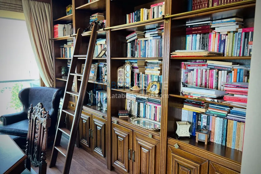 Purchase Panoramic 5+1 duplex with separate kitchen in the center of Alanya, Bektash - suitable for citizenship 5 