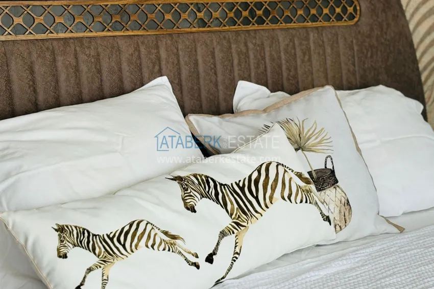 Purchase 4+1 duplex penthouse in an ultra-luxury complex with a private beach — Alanya, Kestel 11