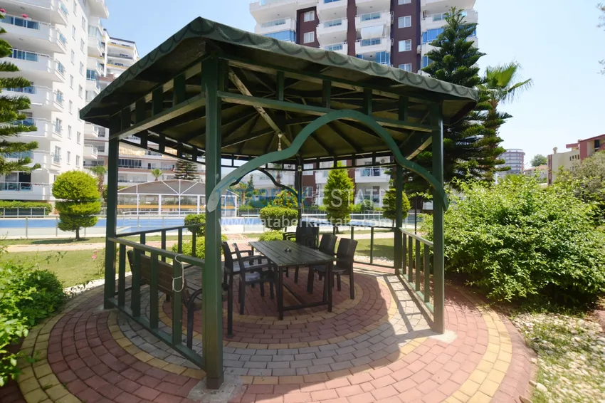 Apartment 2+1 with furniture and two glazed balconies 450 meters from the sea - Mahmutlar 8 