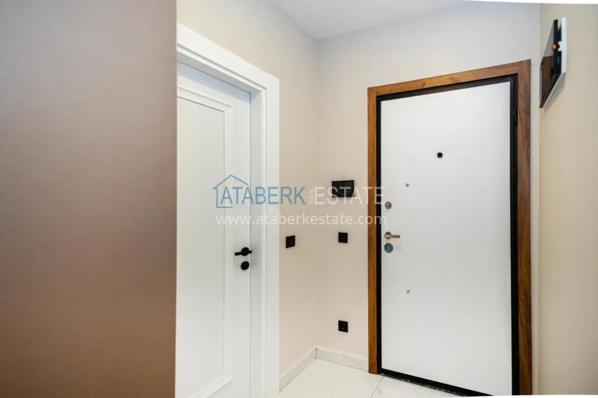 Purchase 1+1 apartment with a view of the Kale fortress — the center of Alanya, a new complex 2