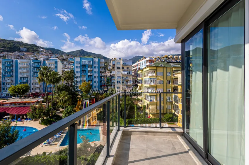 Purchase 1+1 apartment with a view of the Kale fortress — the center of Alanya, a new complex 26