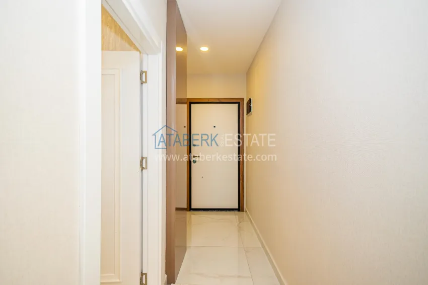 Purchase 1+1 apartment with a view of the Kale fortress — the center of Alanya, a new complex 3