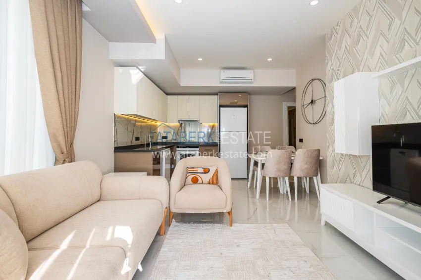 Purchase 1+1 apartment with a view of the Kale fortress — the center of Alanya, a new complex 5