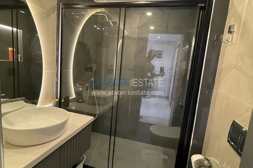 Purchase  One bedroom apartment with furniture in the center of Alanya, Cleopatra beach area 4 