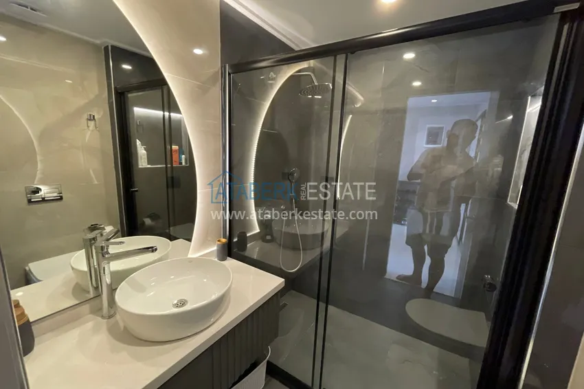 Purchase  One bedroom apartment with furniture in the center of Alanya, Cleopatra beach area 5 