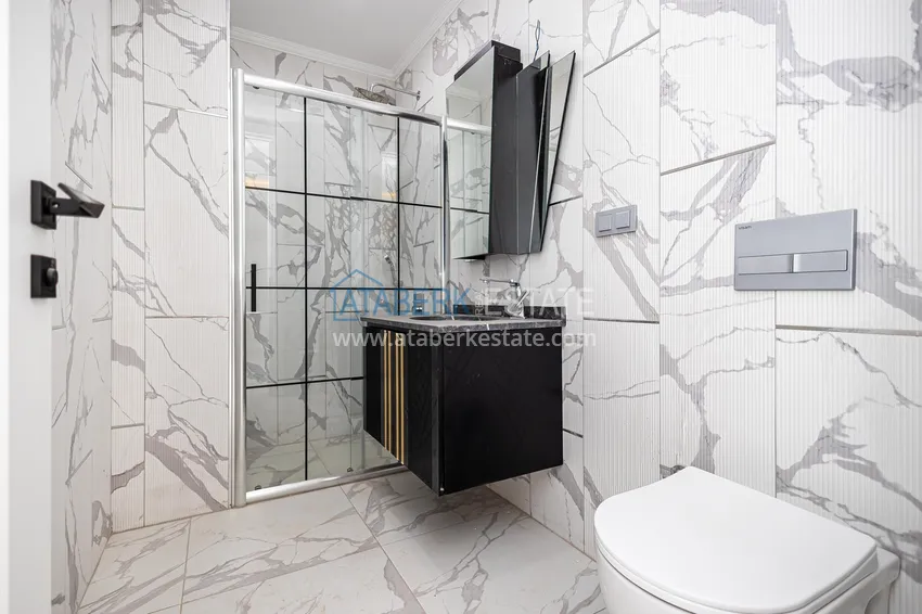 Purchase  1+1 apartment in Alanya, Oba district — primary property in a comfort-class complex  12 