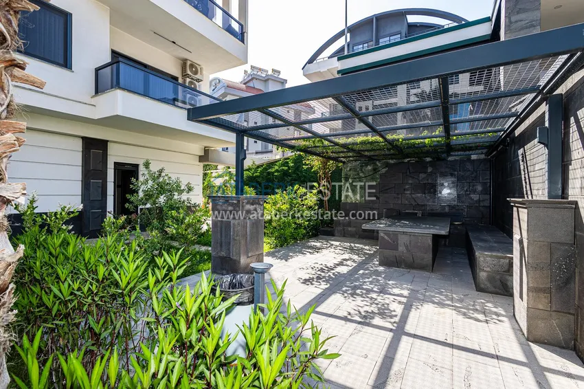 1+1 apartment in Alanya, Oba district — primary property in a comfort-class complex  12 