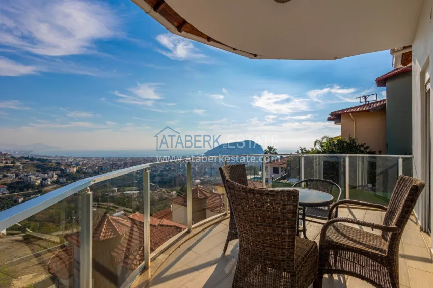 Purchase 3+1 panoramic private villa with furniture and swimming pool in Tepe, Alanya — suitable for a residence permit 18 