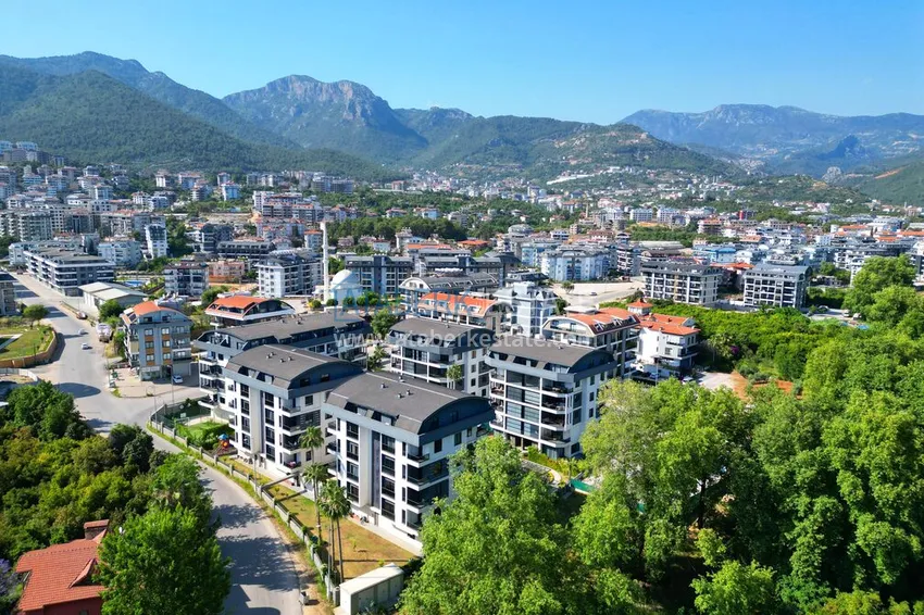 1+1 apartment in Alanya, Oba district — primary property in a comfort-class complex  2 
