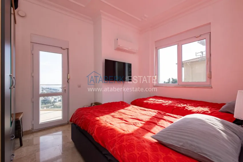 Purchase 3+1 panoramic private villa with furniture and swimming pool in Tepe, Alanya — suitable for a residence permit 19 