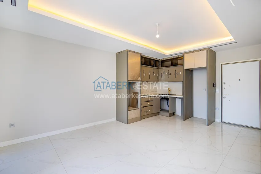 Purchase  1+1 apartment in Alanya, Oba district — primary property in a comfort-class complex  4 