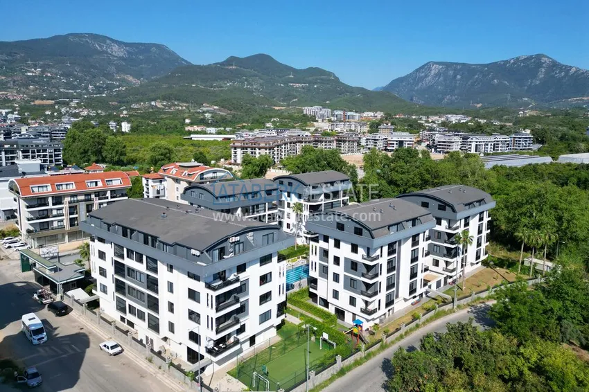 1+1 apartment in Alanya, Oba district — primary property in a comfort-class complex  4 