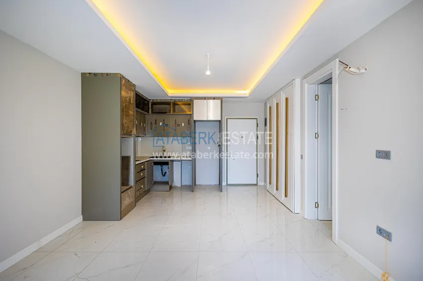 Purchase  1+1 apartment in Alanya, Oba district — primary property in a comfort-class complex  6 