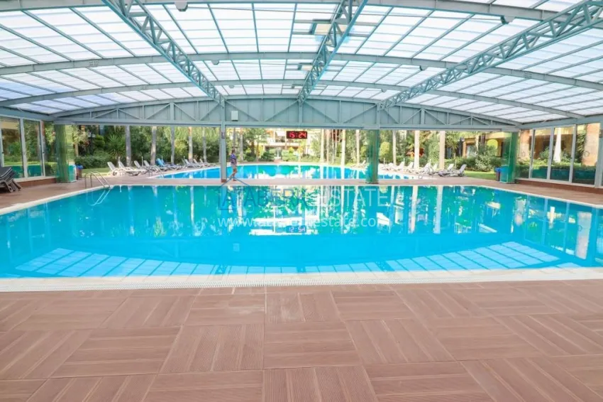 Linear 3+1 apartment in a luxury complex on the beachfront — Alanya Center 12