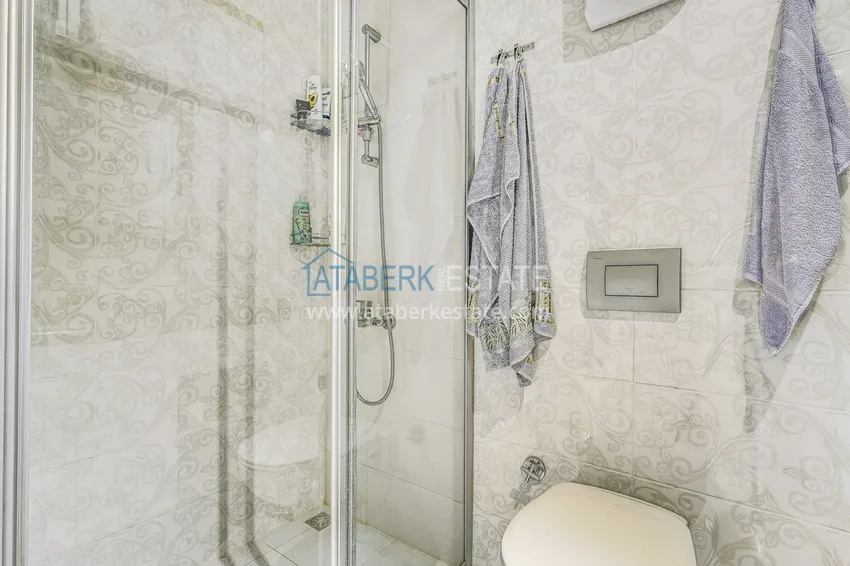 Purchase  1+1 apartment with furniture and sea view in a luxury complex — Alanya, Mahmutlar district  15 