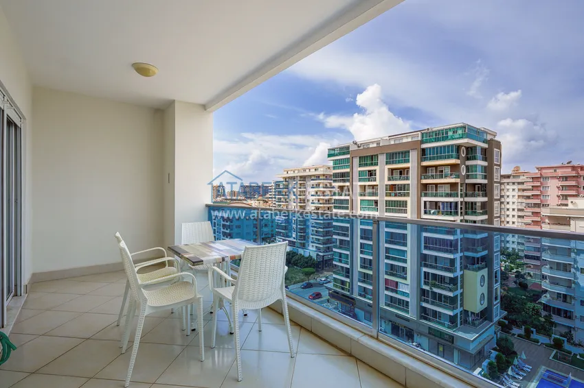 Purchase  1+1 apartment with furniture and sea view in a luxury complex — Alanya, Mahmutlar district  17 
