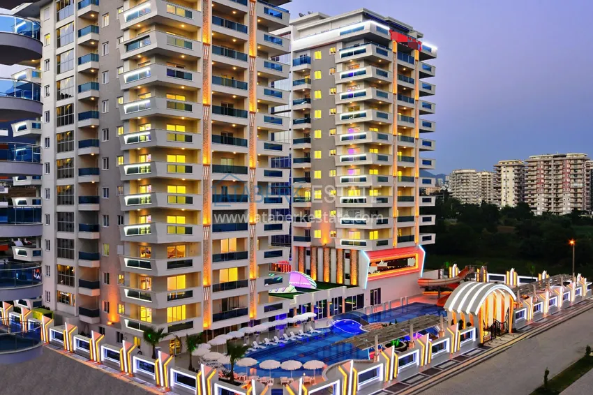 1+1 apartment with furniture and sea view in a luxury complex — Alanya, Mahmutlar district  3 