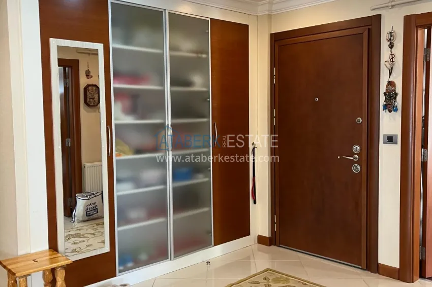 Purchase Linear 3+1 apartment in a luxury complex on the beachfront — Alanya Center 1