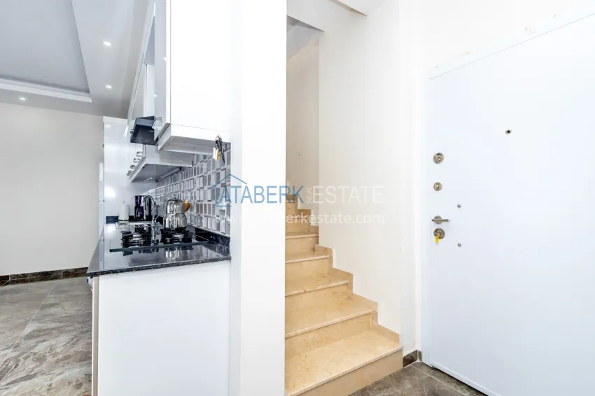 Purchase Furnished 2+1 penthouse with furniture and sea view — Avsallar, Alanya 2 