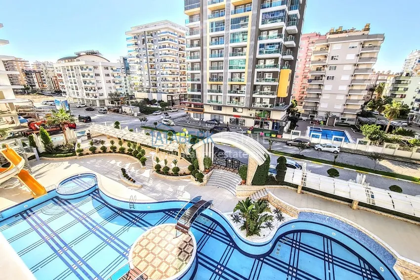 1+1 apartment with furniture and sea view in a luxury complex — Alanya, Mahmutlar district  5 