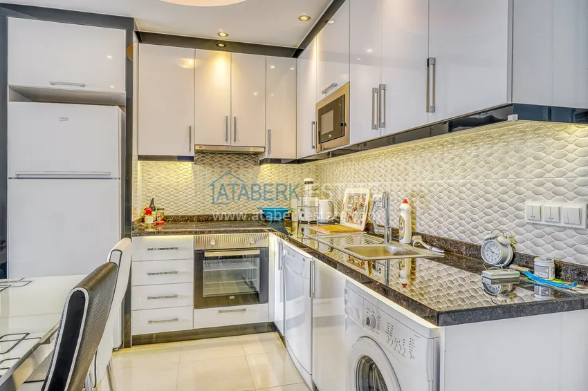 Purchase  1+1 apartment with furniture and sea view in a luxury complex — Alanya, Mahmutlar district  9 