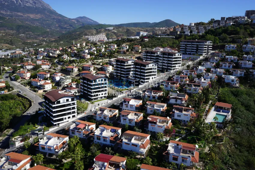Duplex with access to the garden, furniture in a premium complex — Kargicak district, Alanya 2 