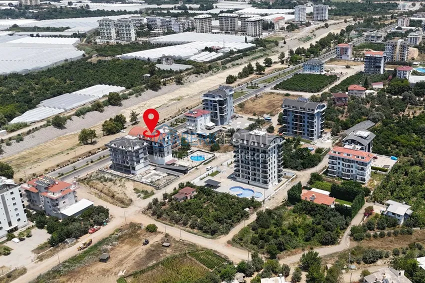 2+1 penthouse with sea and mountain views in Demirtas — primary property in a small apartment complex 2 