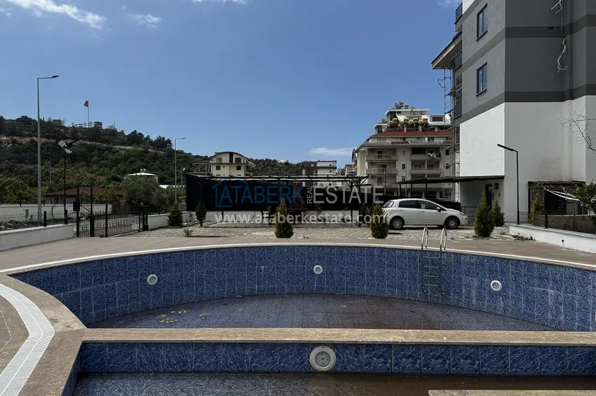 2+1 penthouse with sea and mountain views in Demirtas — primary property in a small apartment complex 5 