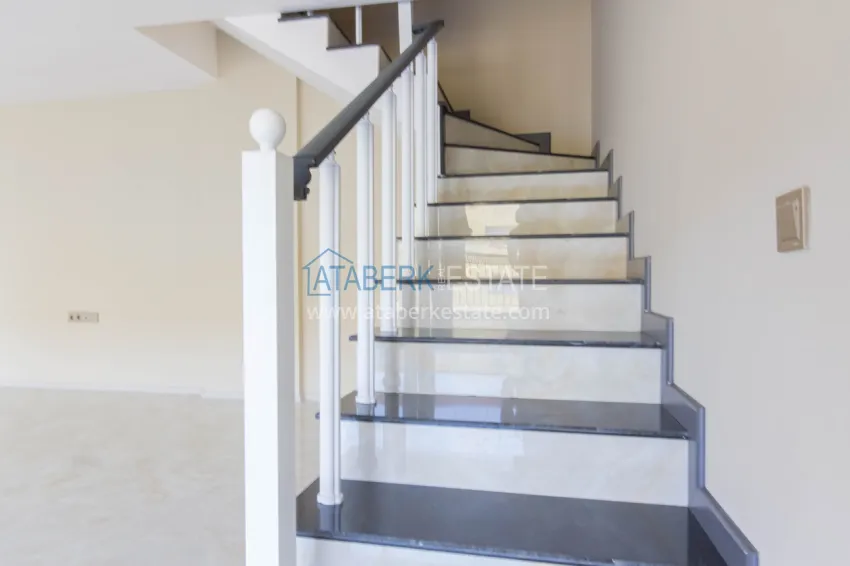 Purchase Finely finished duplex penthouse with the right to citizenship - Kargicak, Alanya 7 