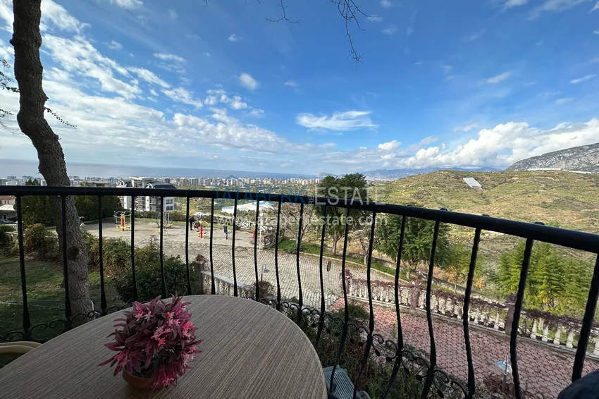 Purchase  Two-level apartment in villa format with sea and mountain views — Alanya, Mahmutlar 21 