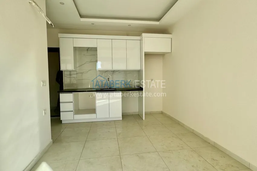 Purchase 1+1 apartment with a fine finish in Mahmutlar — great price 3 