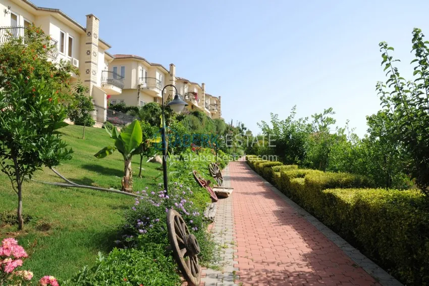 Two-level apartment in villa format with sea and mountain views — Alanya, Mahmutlar 4 