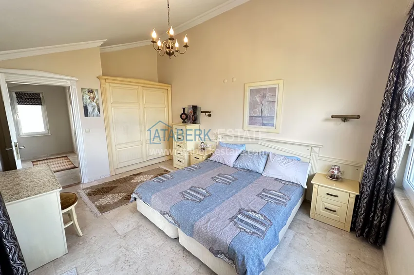 Purchase  Two-level apartment in villa format with sea and mountain views — Alanya, Mahmutlar 9 