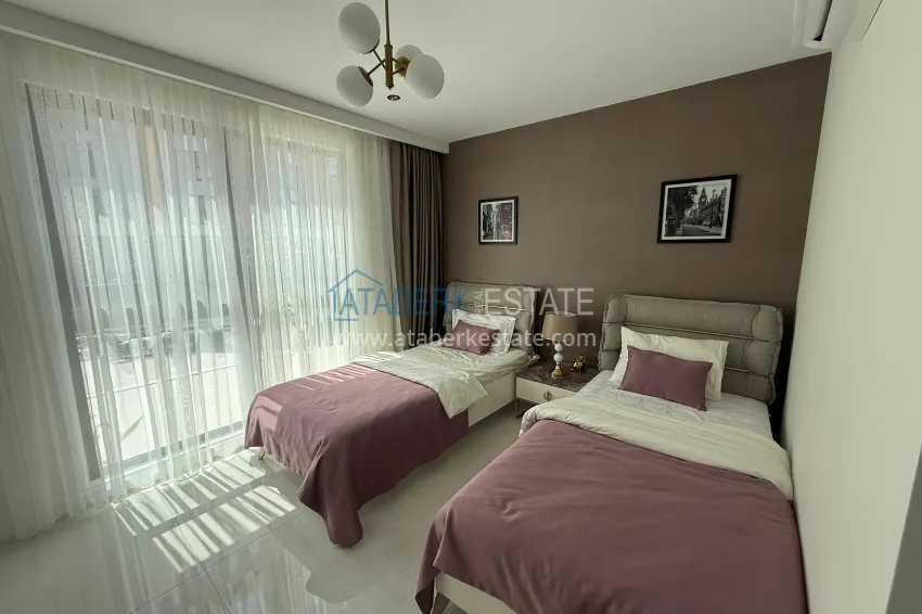 Purchase Furnished 2+1 XL apartment with laundry in a luxury complex — Alanya, Turkler. Suitable for a residence permit 12 
