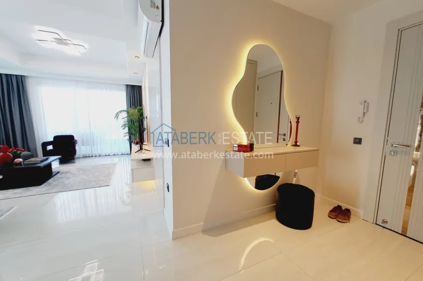Purchase Furnished 2+1 XL apartment with laundry in a luxury complex — Alanya, Turkler. Suitable for a residence permit 1 