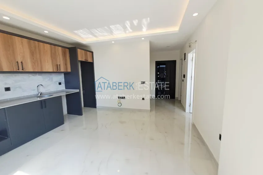 Purchase 1+1 apartment from the owner with views in the center of Alanya - Cleopatra beach area, 600 meters 4 