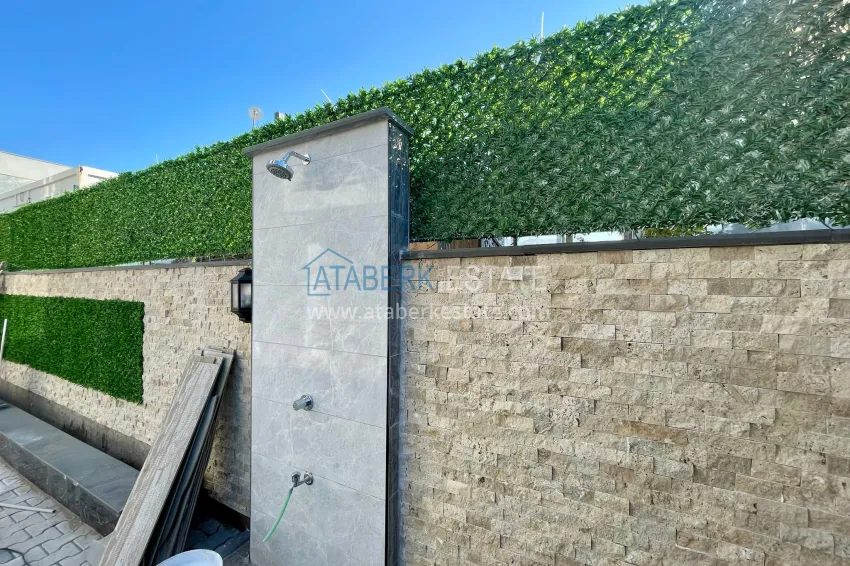 Modern chamber-type residence in the prestigious Kargicak district 6 