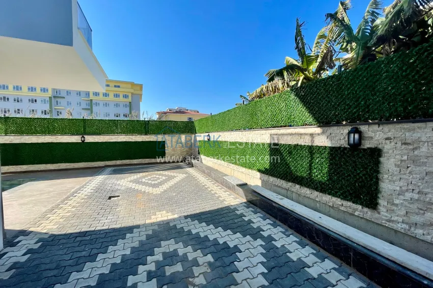 Modern chamber-type residence in the prestigious Kargicak district 7 