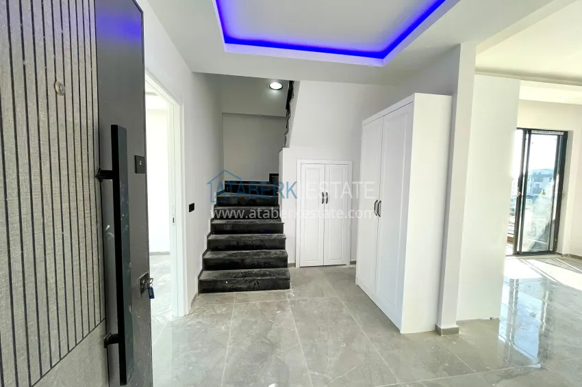 Purchase Modern chamber-type residence in the prestigious Kargicak district 1 