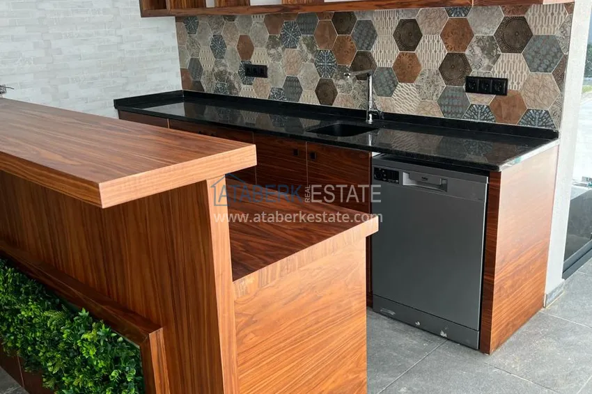 An advantageous offer from the owner — a finely finished apartment in the green part of Avsallar 18 