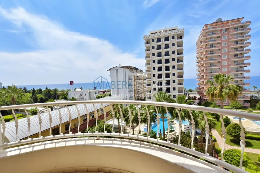 Purchase Apartment with sea view in the center of Mahmutlar, second line from the sea — suitable for citizenship 20 