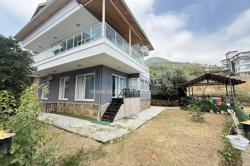 Private three-storey villa with furniture in the picturesque area of Bektash — property under a residence permit 1 