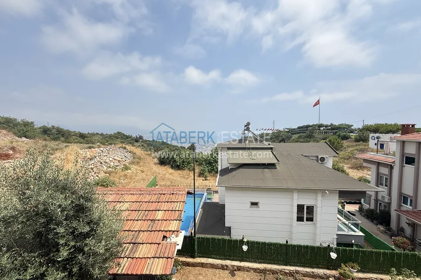 Purchase Private three-storey villa with furniture in the picturesque area of Bektash — property under a residence permit 17 